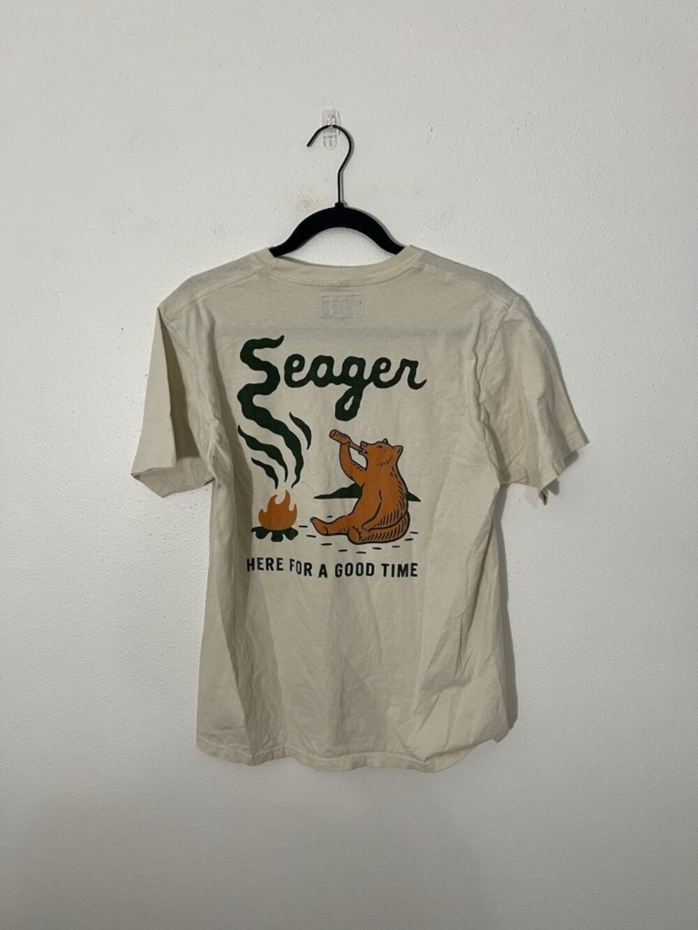 Seager Cream T-Shirt Short Sleeve Here For A Good Time Bear Graphic Men's Medium